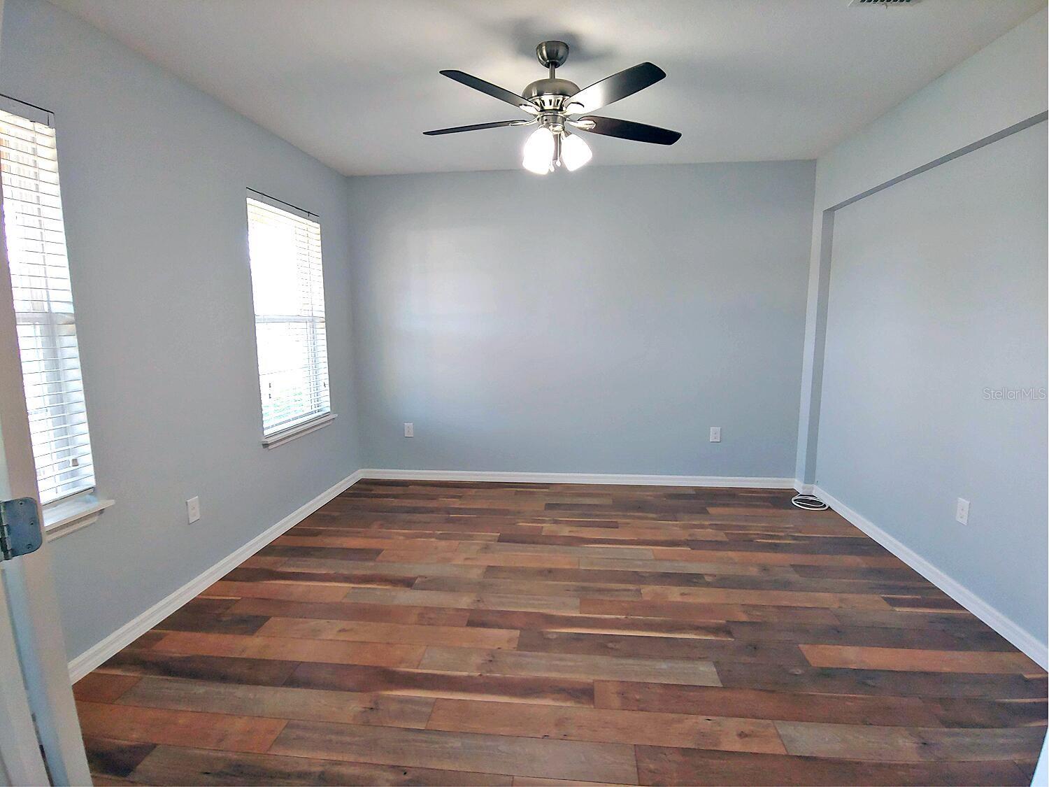 Image 29 of 35 For 934 Worcester Lane