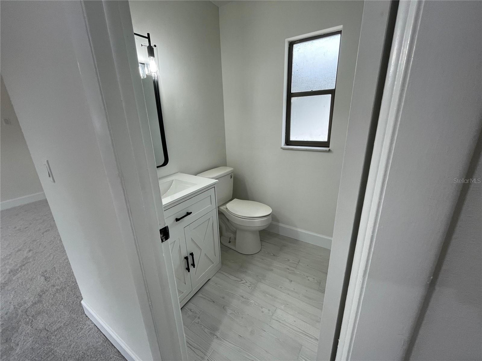 Image 21 of 54 For 517 Hickorywood Avenue