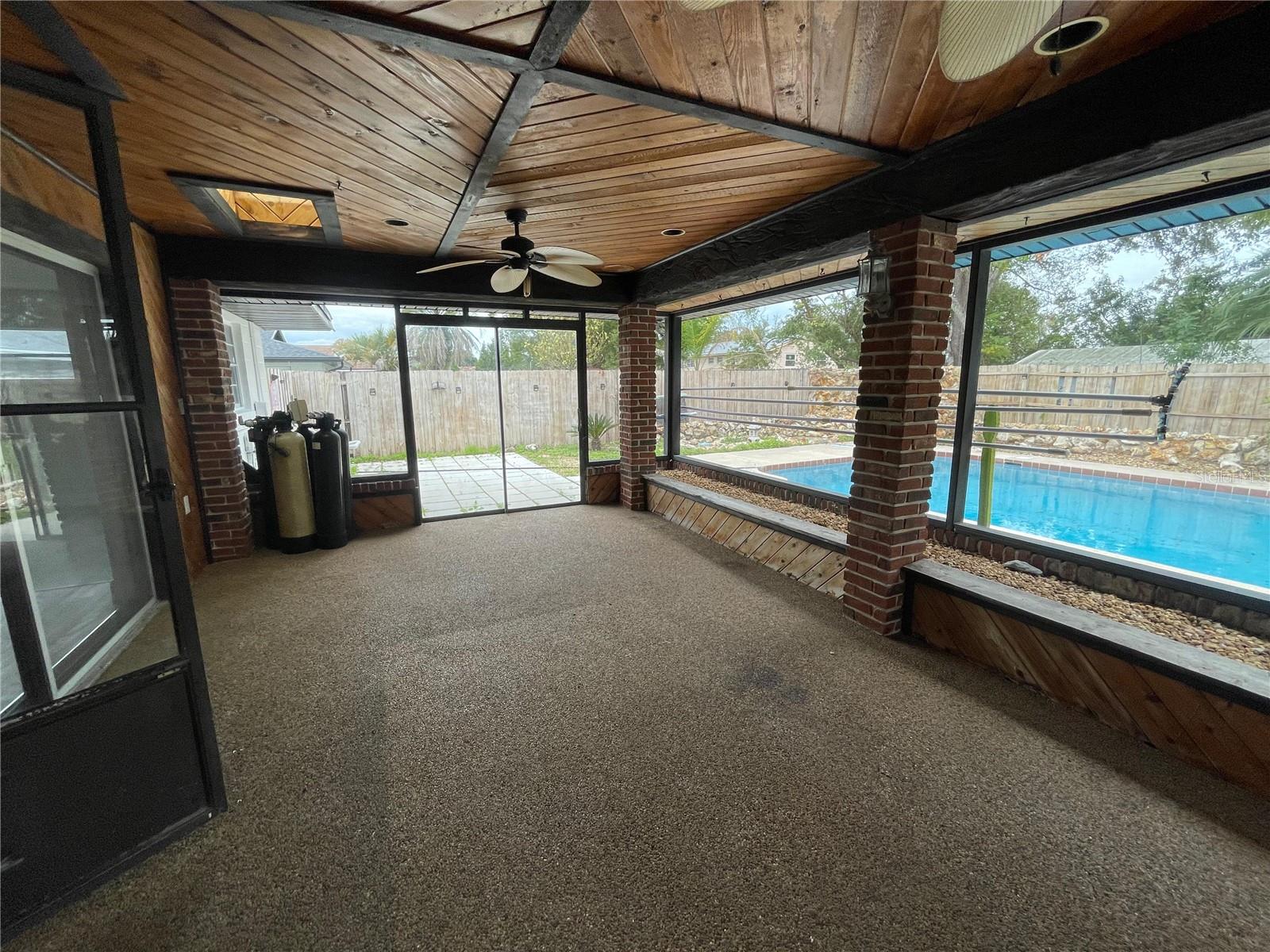 Image 36 of 54 For 517 Hickorywood Avenue