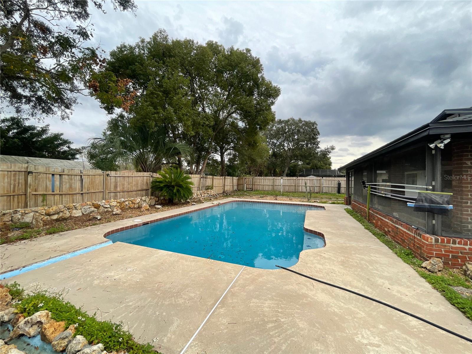 Image 48 of 54 For 517 Hickorywood Avenue