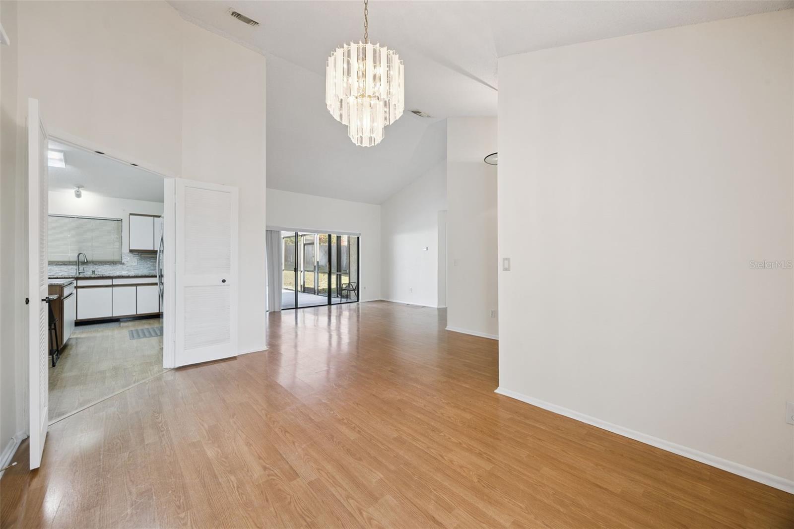 Image 12 of 53 For 7613 Colebrook Drive