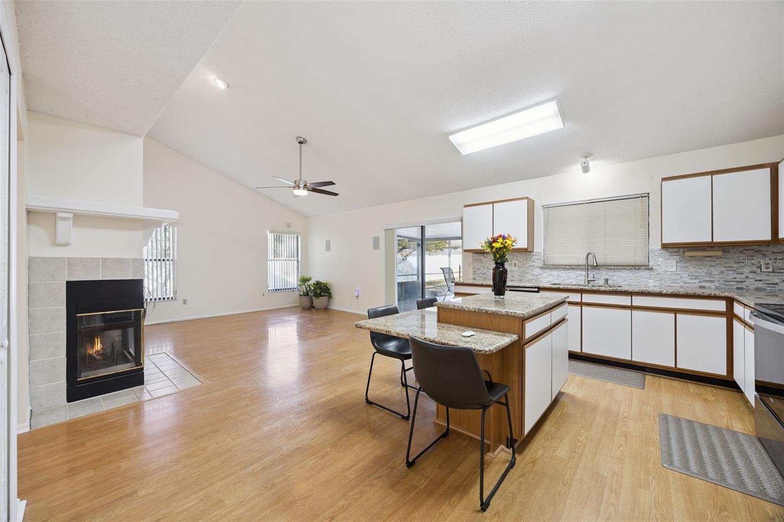 Image 13 of 53 For 7613 Colebrook Drive