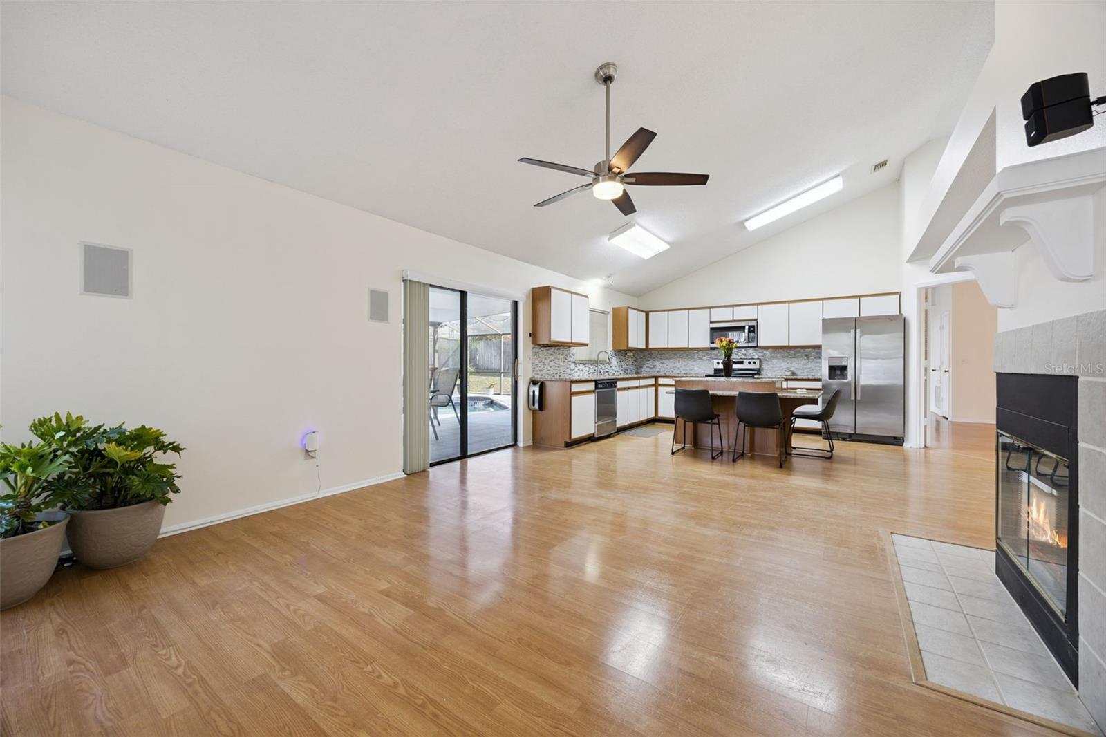 Image 15 of 53 For 7613 Colebrook Drive