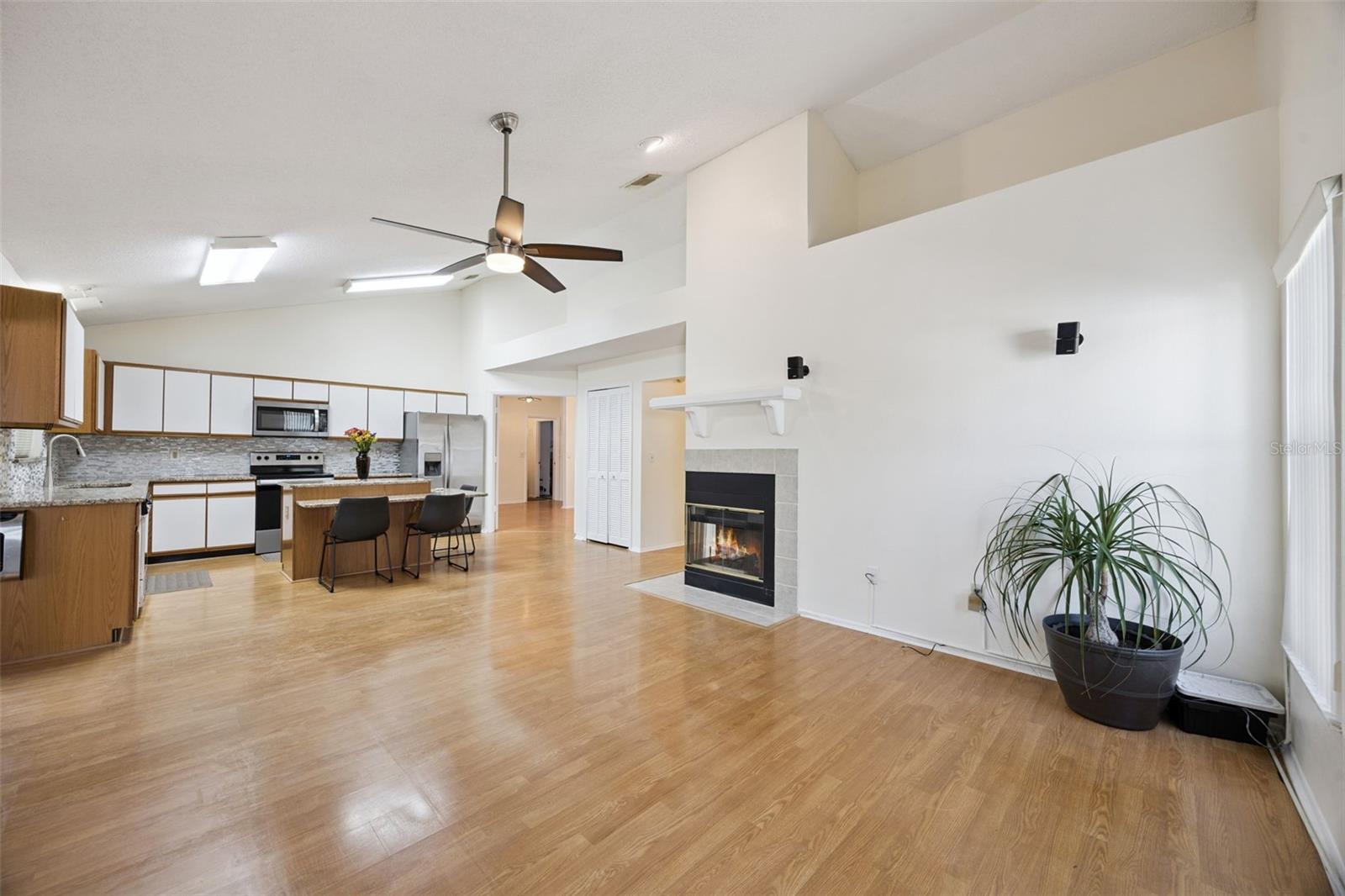 Image 16 of 53 For 7613 Colebrook Drive