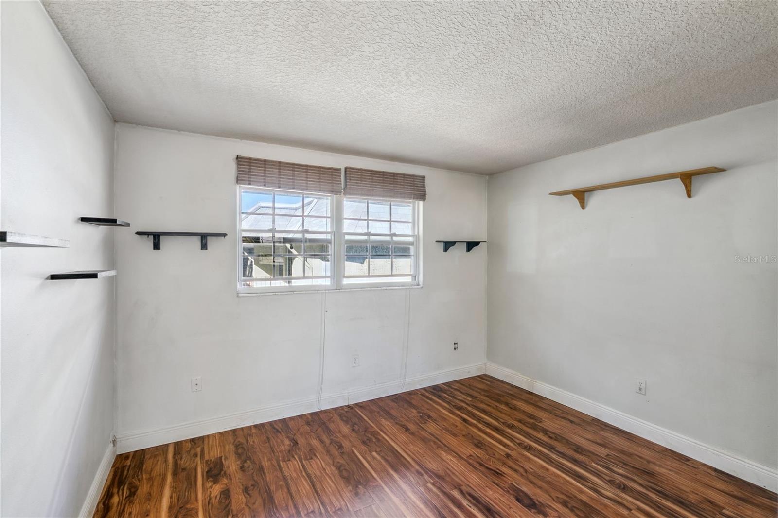 Image 13 of 21 For 525 Conway Road 59