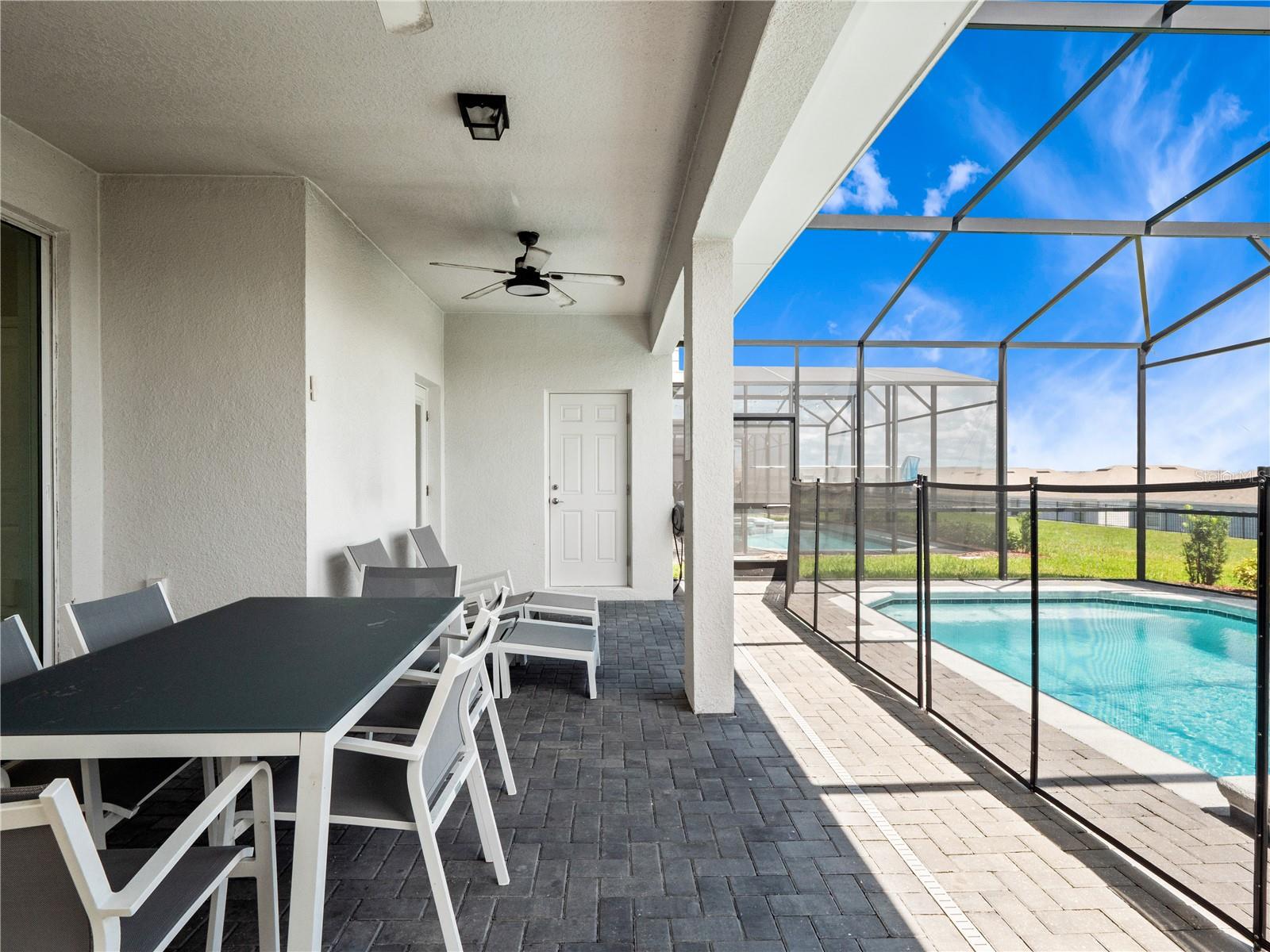 Image 22 of 37 For 3763 Lana Avenue