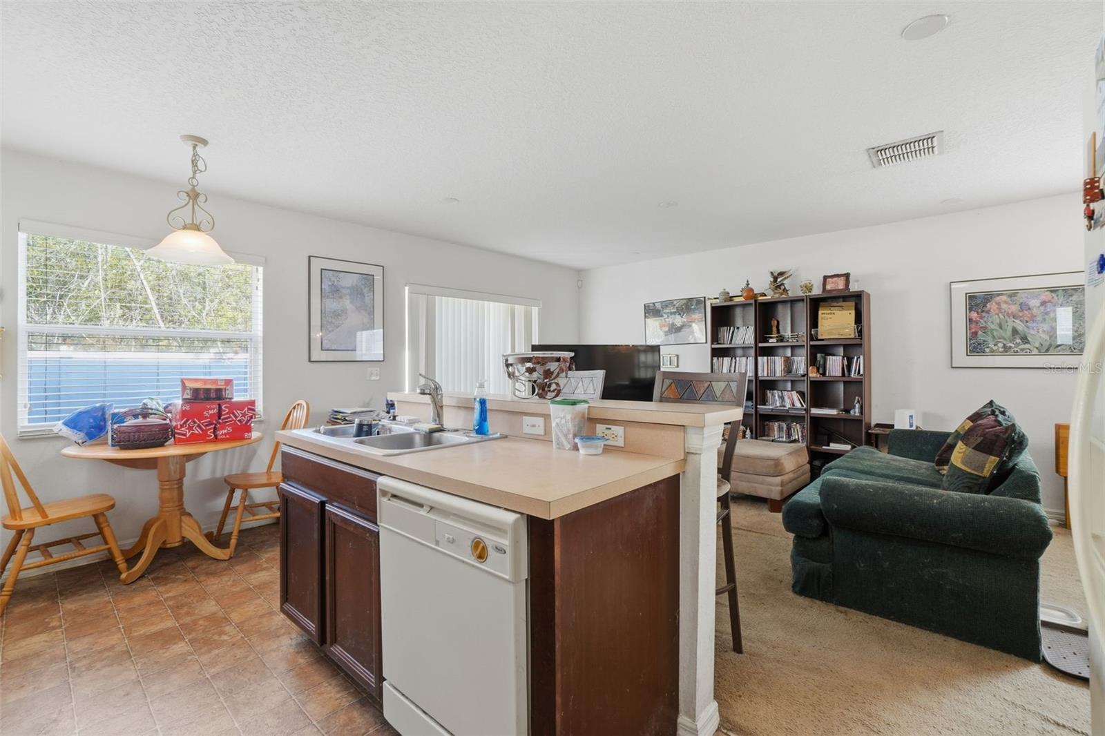 Image 12 of 28 For 668 Cresting Oak Circle 43