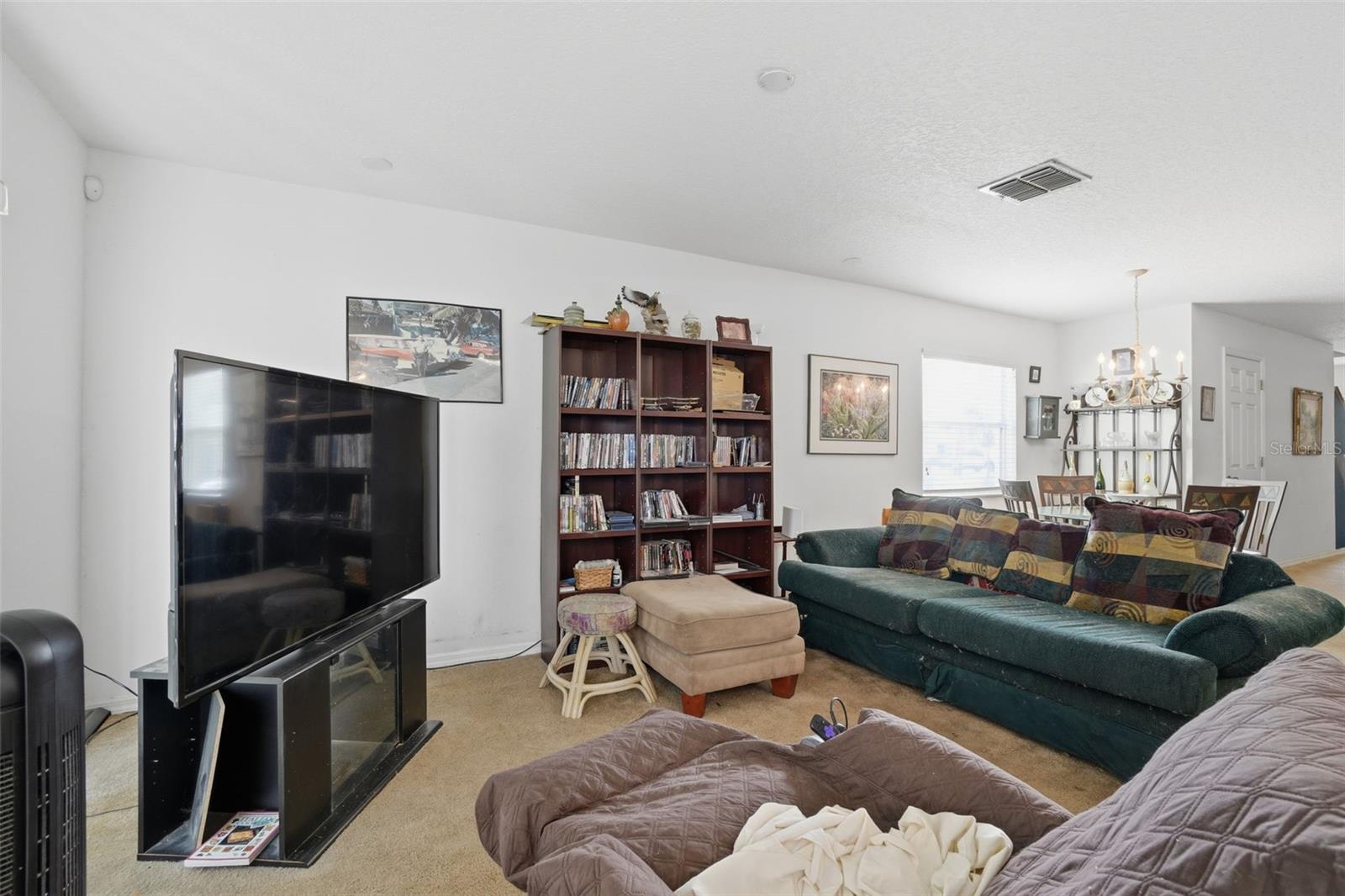 Image 14 of 28 For 668 Cresting Oak Circle 43