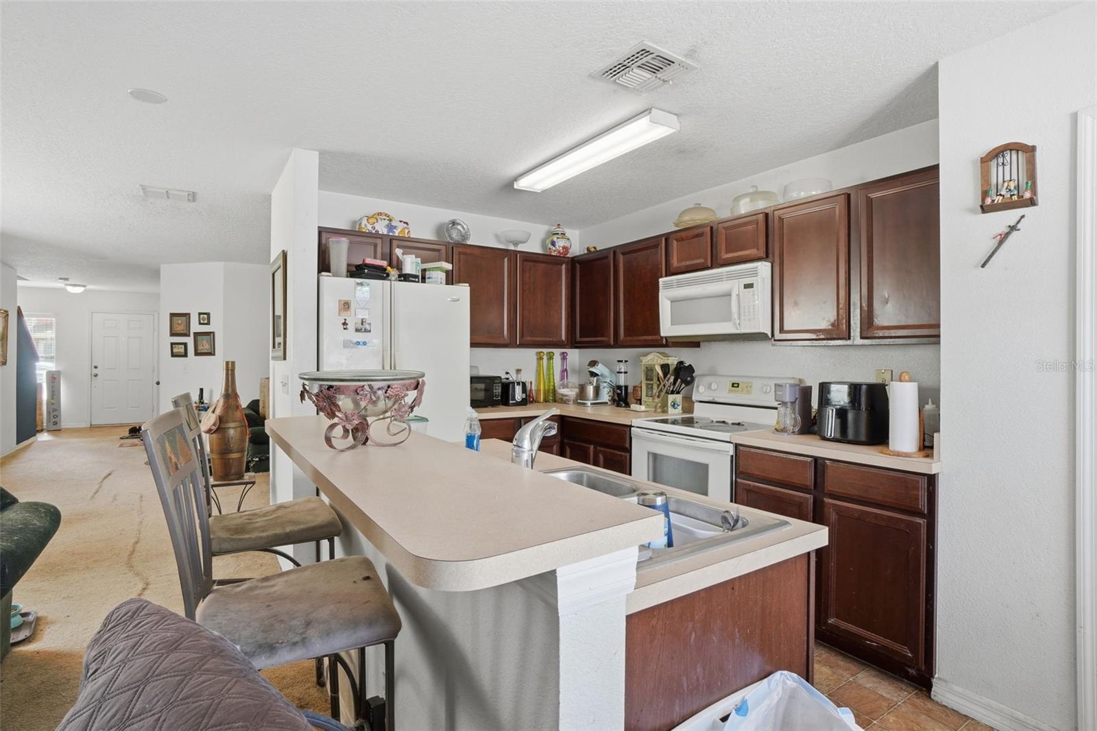 Image 15 of 28 For 668 Cresting Oak Circle 43