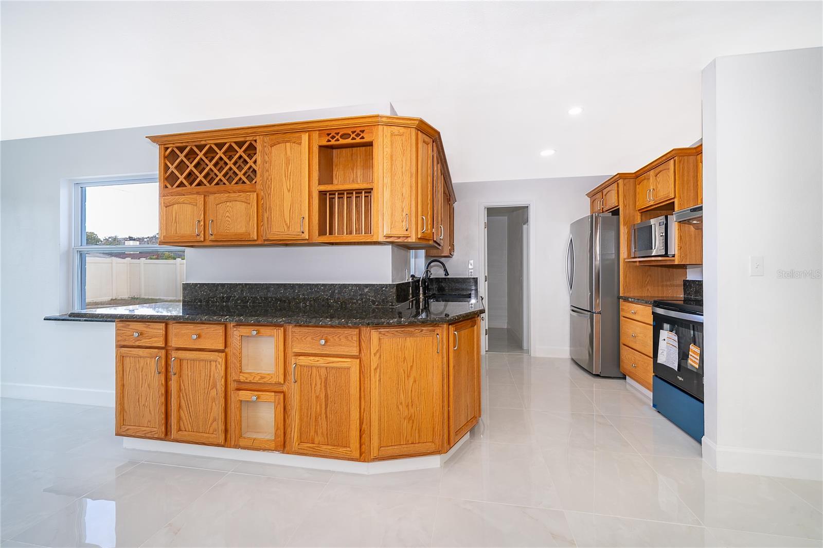 Image 9 of 25 For 146 Exeter Avenue