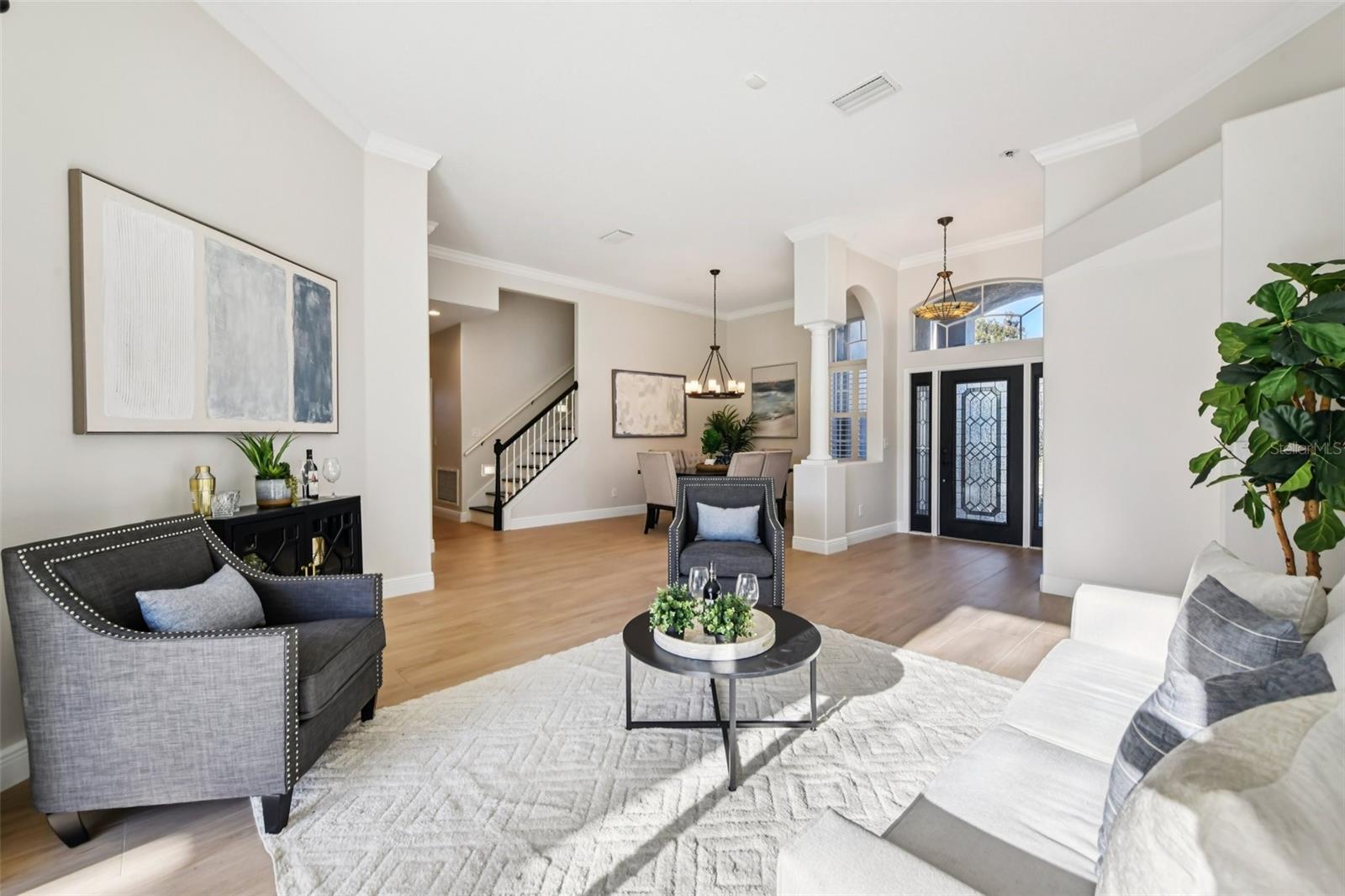 Listing photo id 8 for 2381 Broken Elm Place