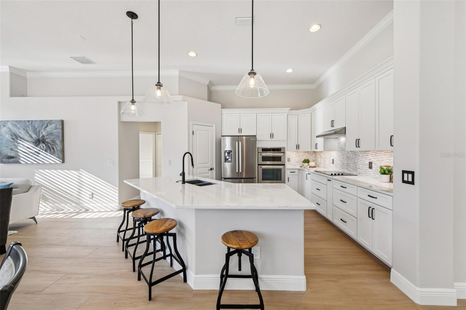 Listing photo id 15 for 2381 Broken Elm Place