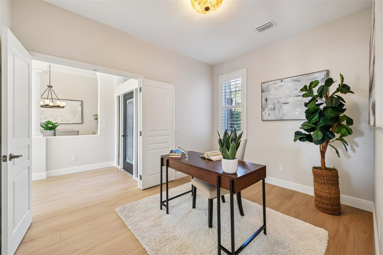 Listing photo id 24 for 2381 Broken Elm Place