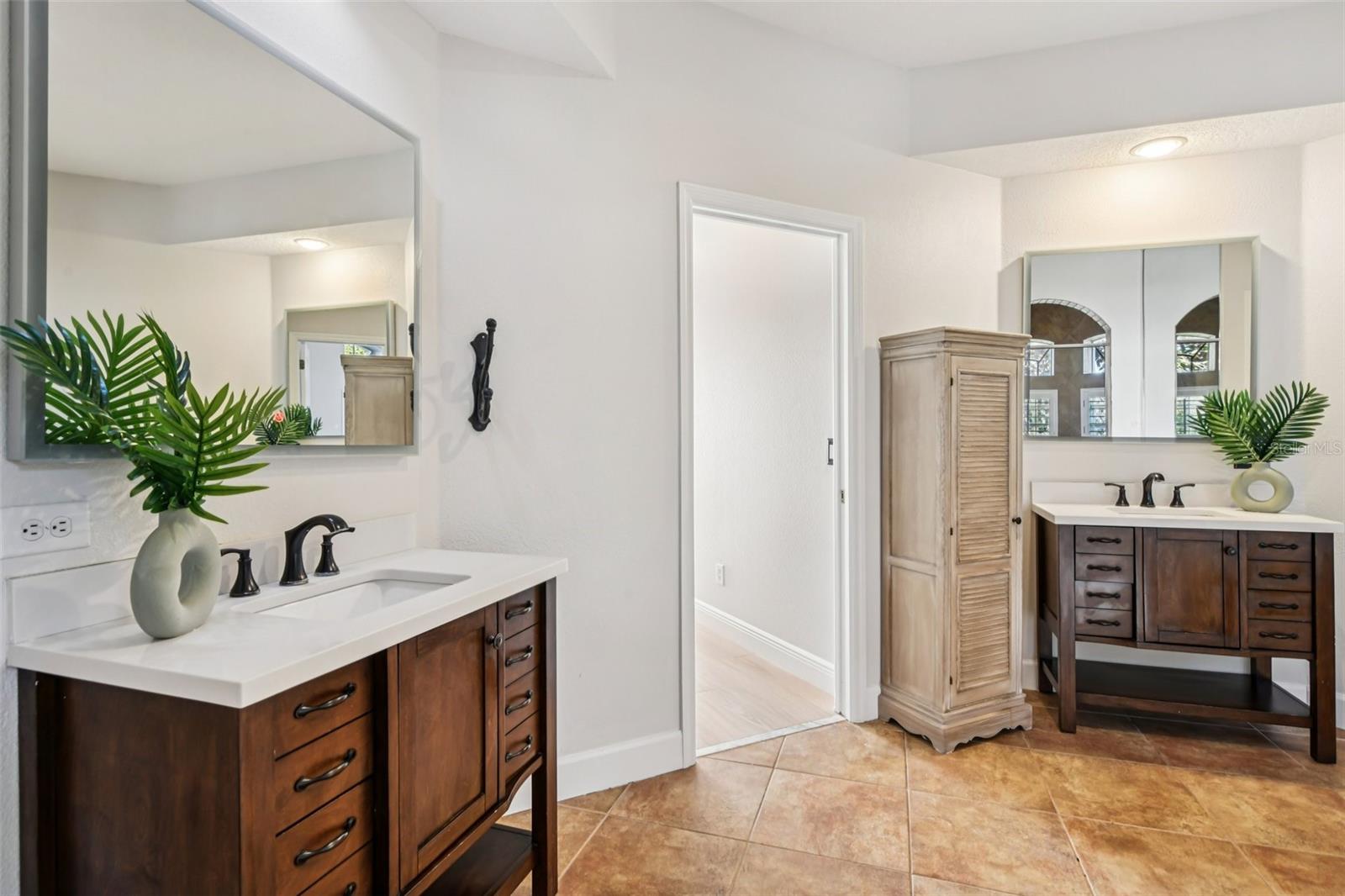 Listing photo id 30 for 2381 Broken Elm Place