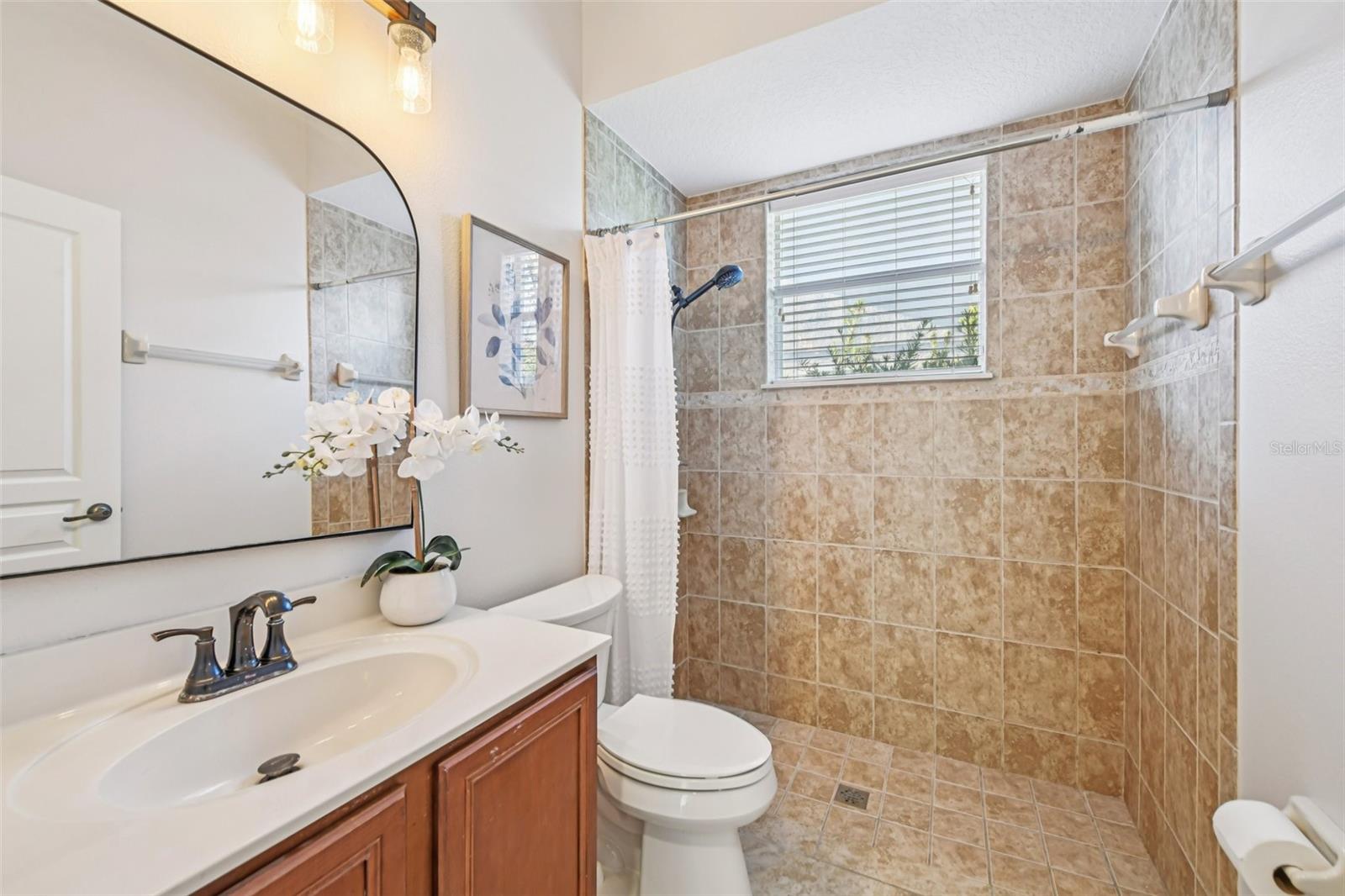 Listing photo id 34 for 2381 Broken Elm Place