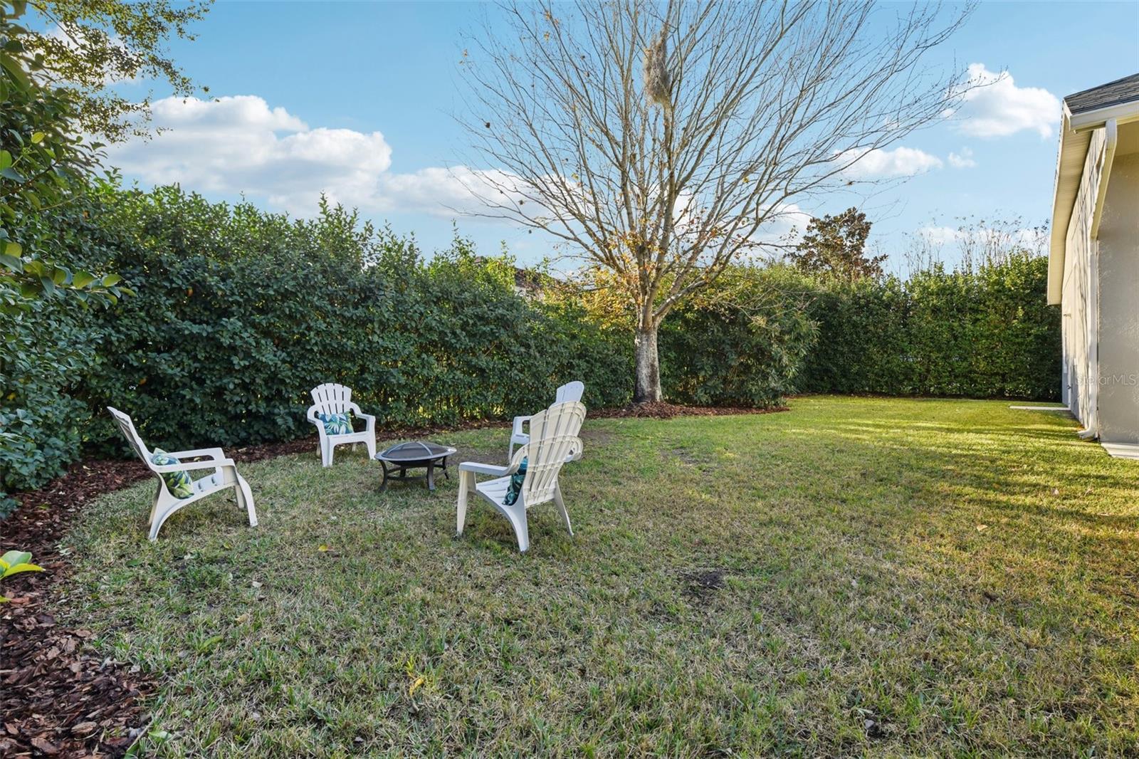 Listing photo id 46 for 2381 Broken Elm Place