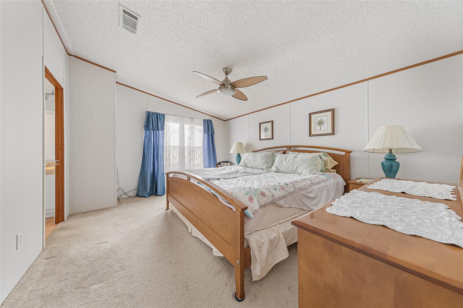 Image 19 of 40 For 803 Thrush Circle