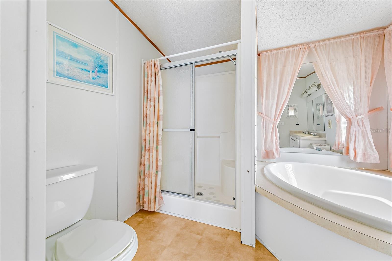 Image 24 of 40 For 803 Thrush Circle