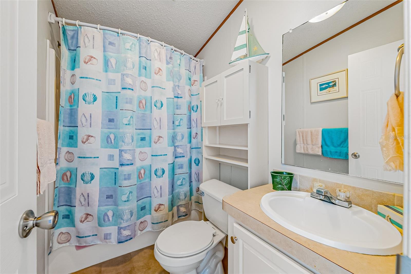 Image 27 of 40 For 803 Thrush Circle