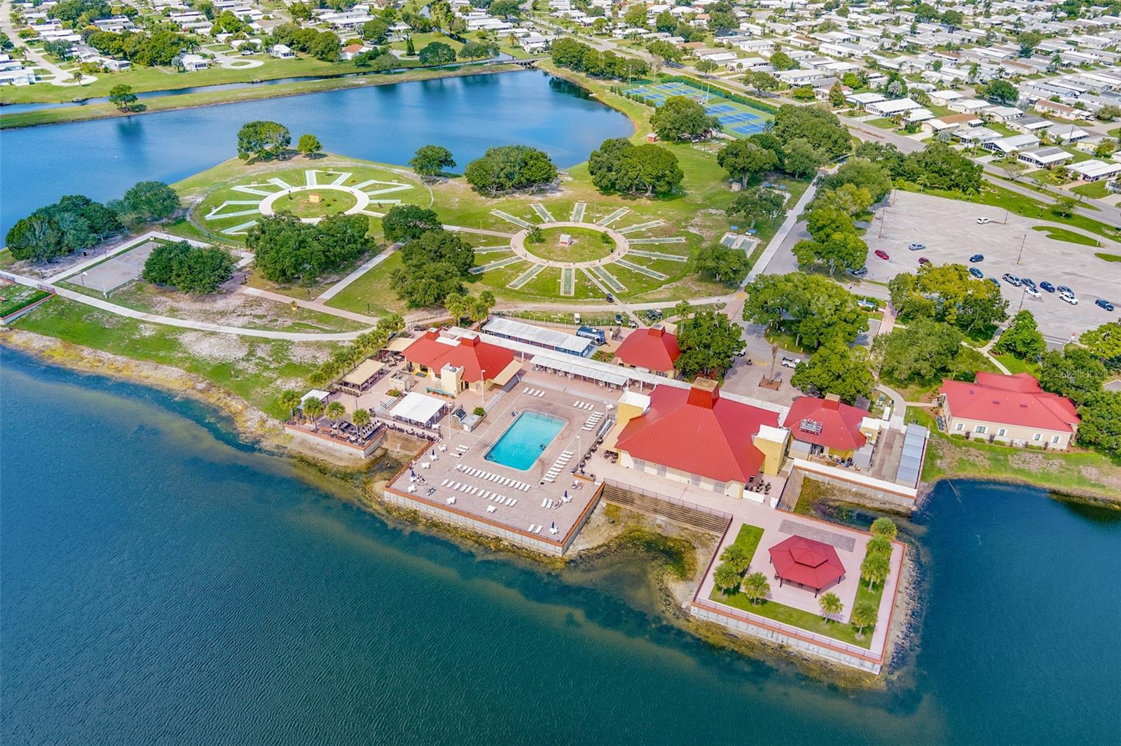 Image 35 of 40 For 803 Thrush Circle