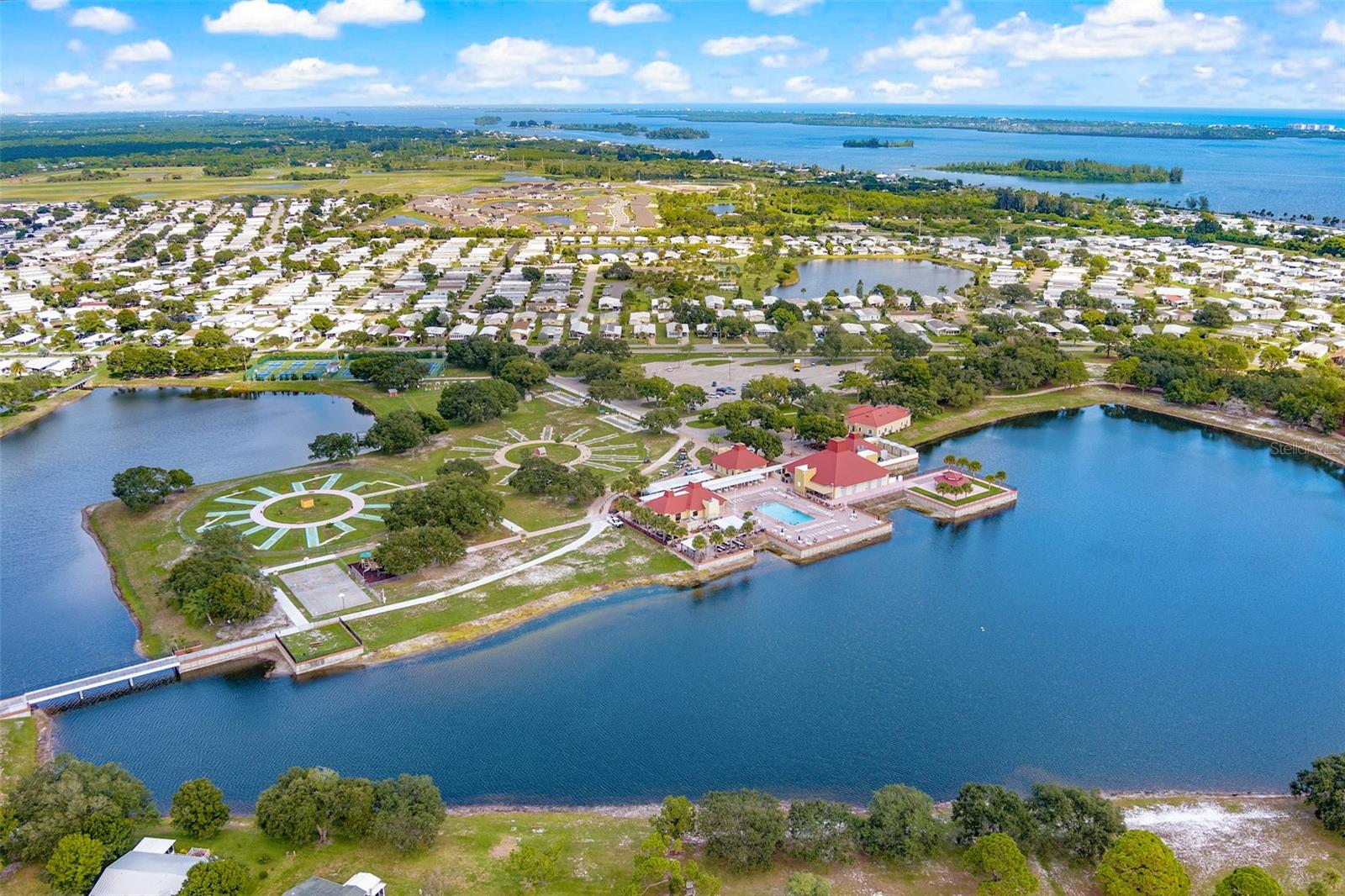 Image 38 of 40 For 803 Thrush Circle