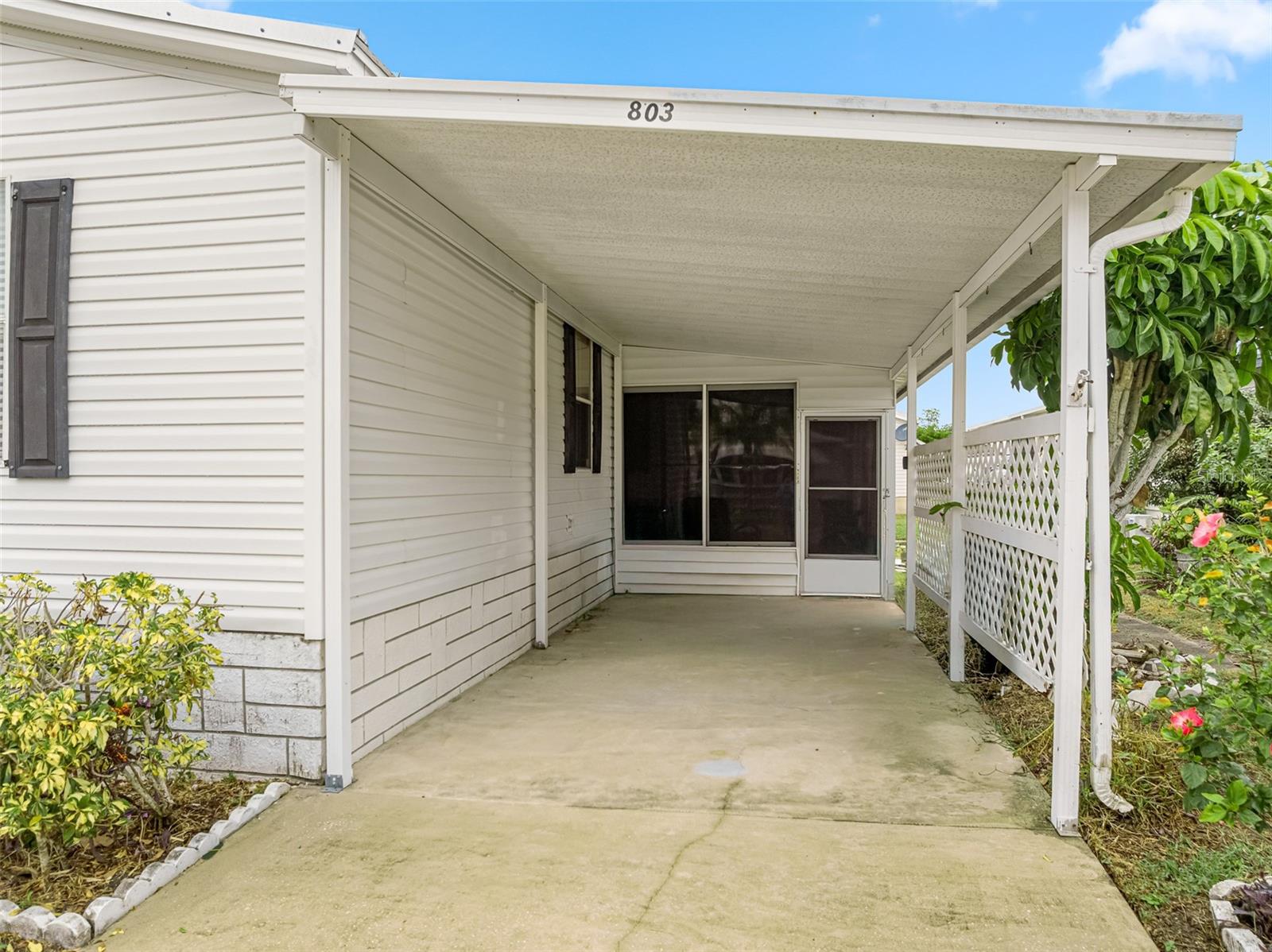 Image 4 of 40 For 803 Thrush Circle