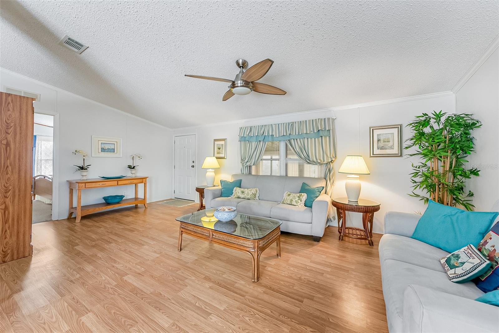 Image 6 of 40 For 803 Thrush Circle