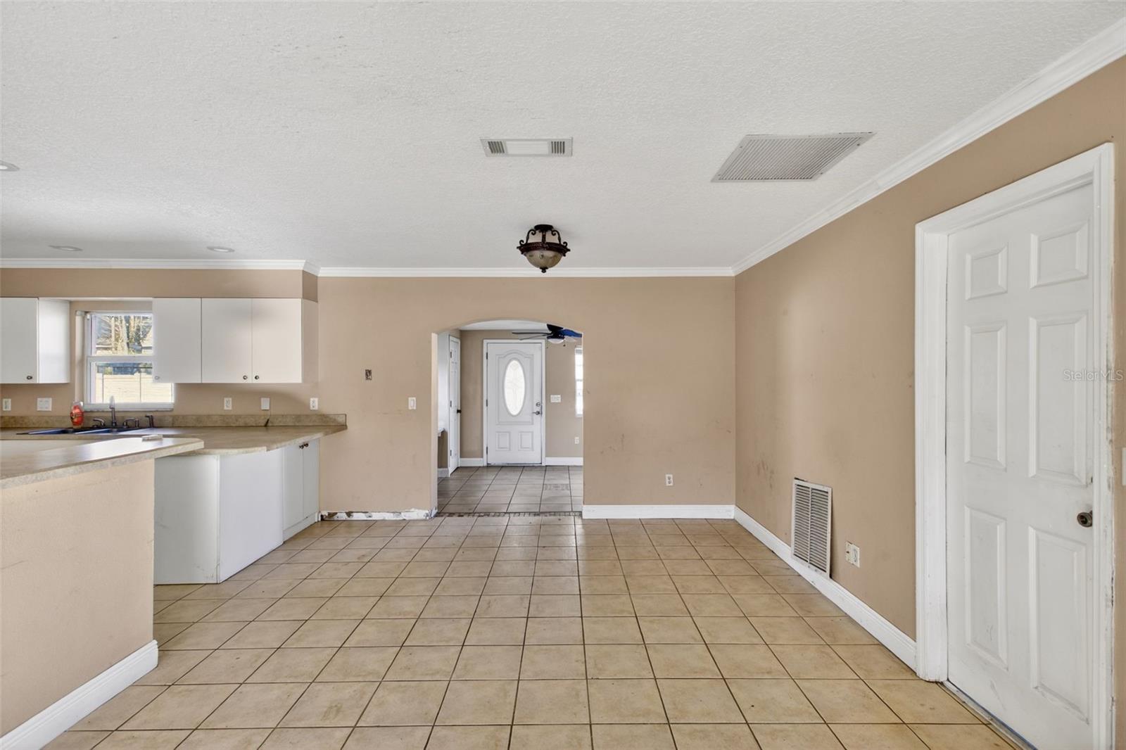 Image 13 of 41 For 2509 Willow Oak Drive