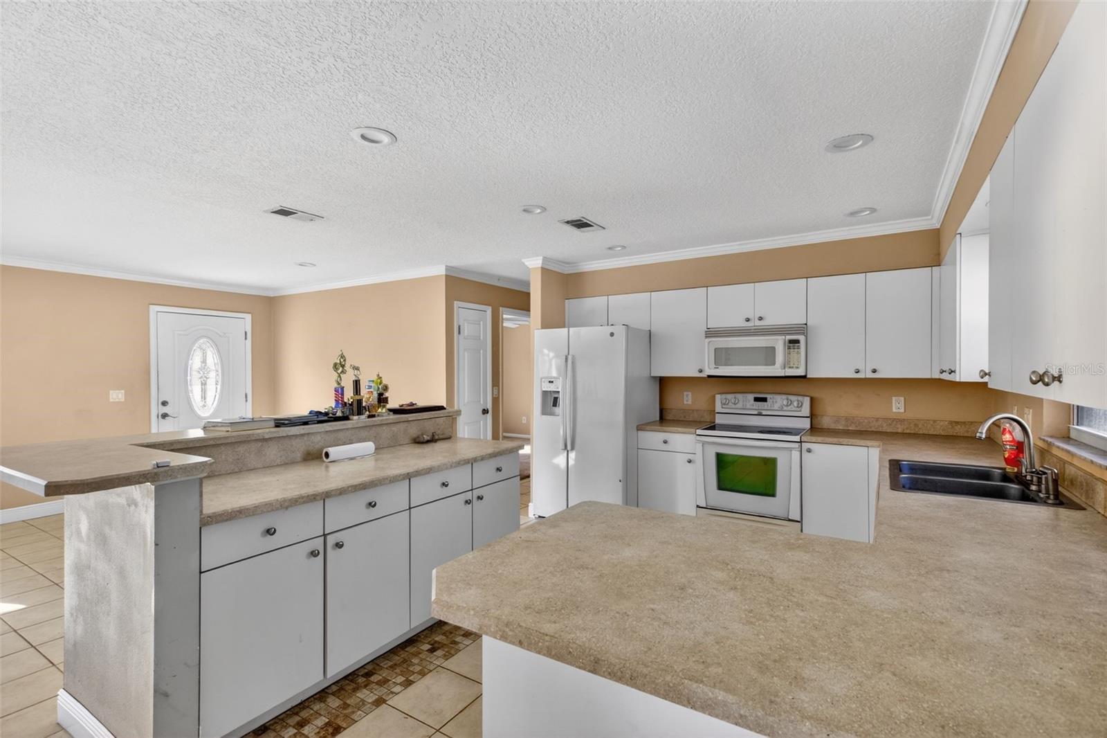 Image 18 of 41 For 2509 Willow Oak Drive