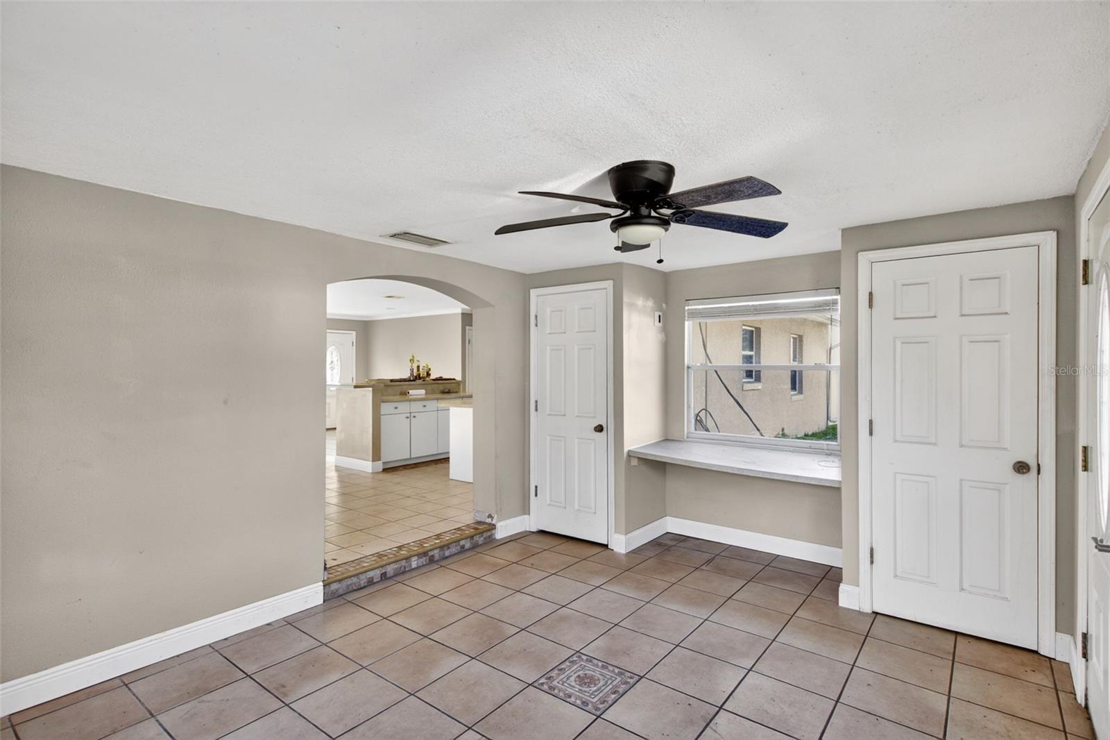 Image 21 of 41 For 2509 Willow Oak Drive