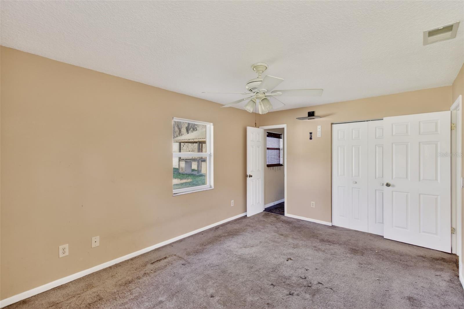 Image 23 of 41 For 2509 Willow Oak Drive
