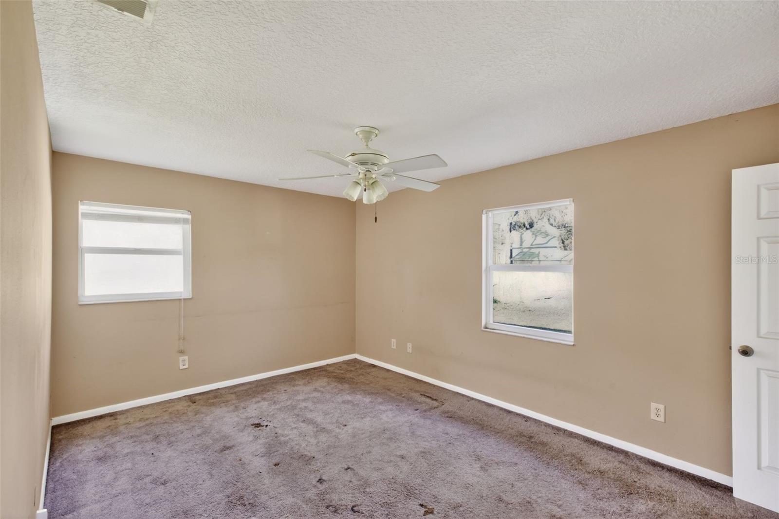 Image 34 of 41 For 2509 Willow Oak Drive