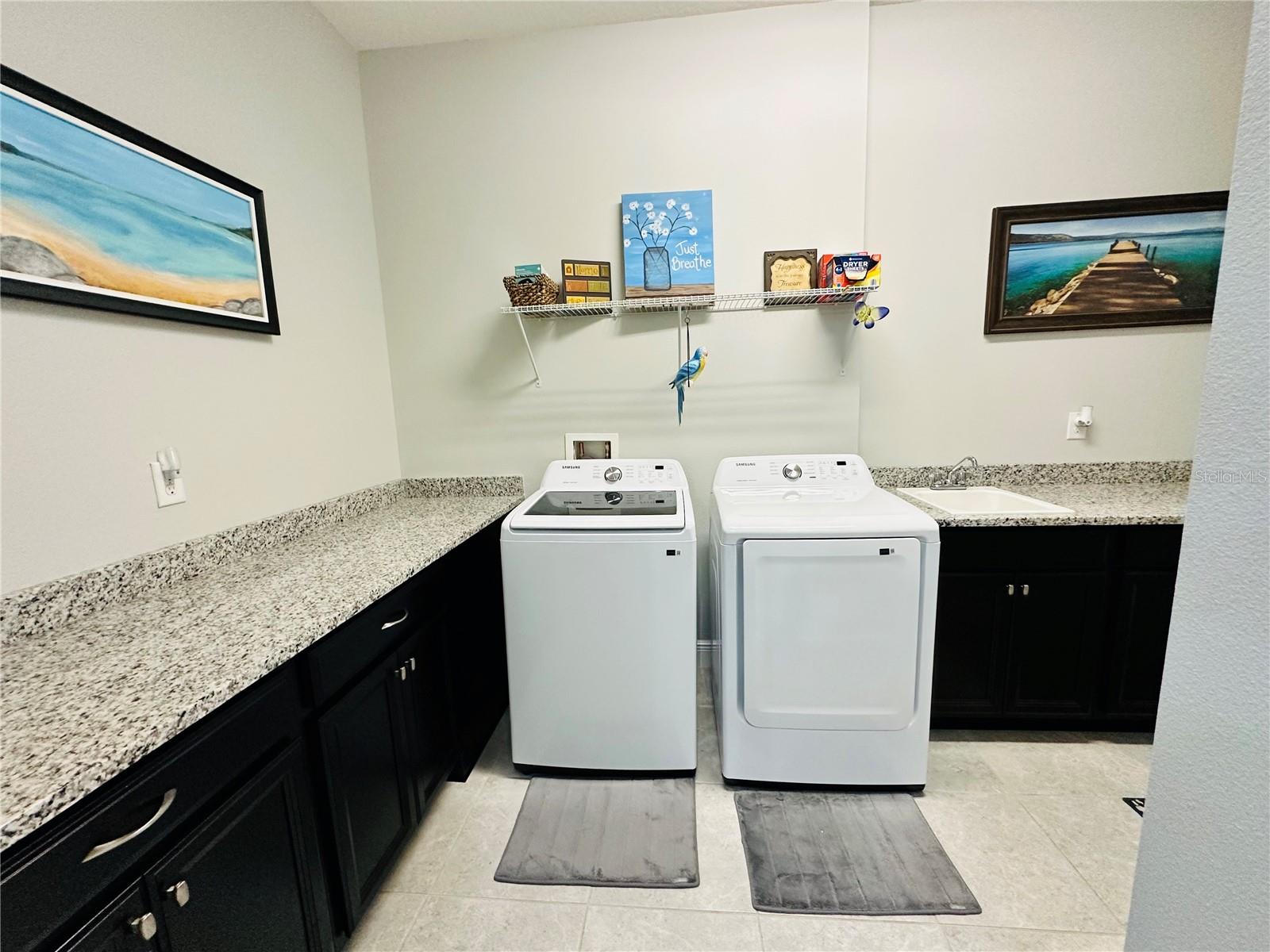 Image 18 of 45 For 2437 Yellow Brick Road