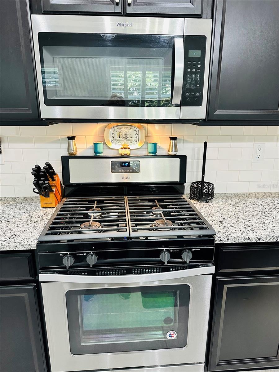 Image 5 of 45 For 2437 Yellow Brick Road