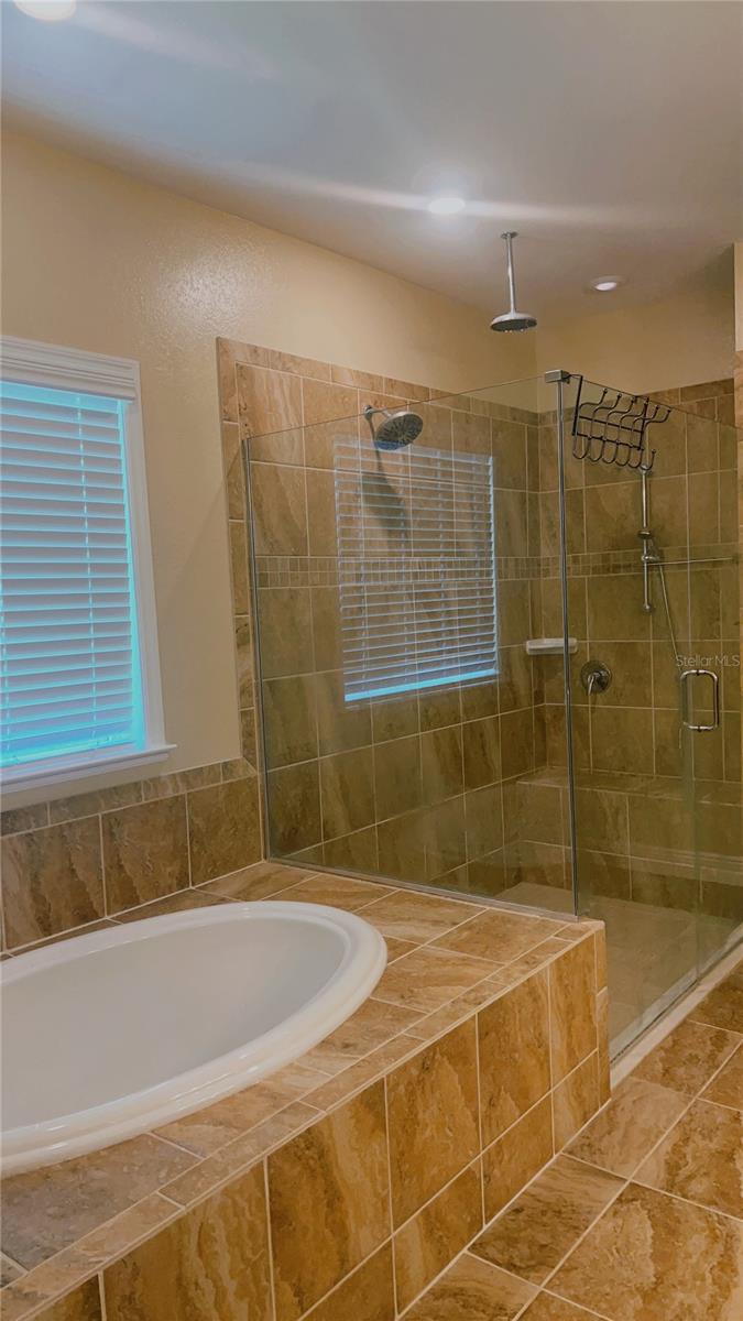 Image 21 of 31 For 23149 Hammond Avenue