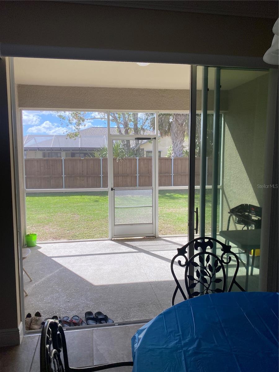 Image 25 of 31 For 23149 Hammond Avenue