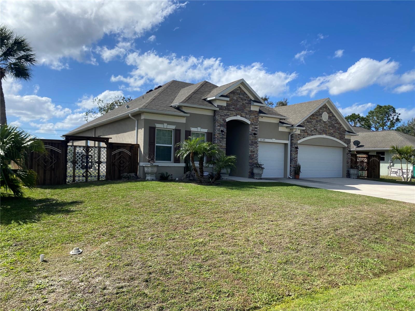 Image 3 of 31 For 23149 Hammond Avenue