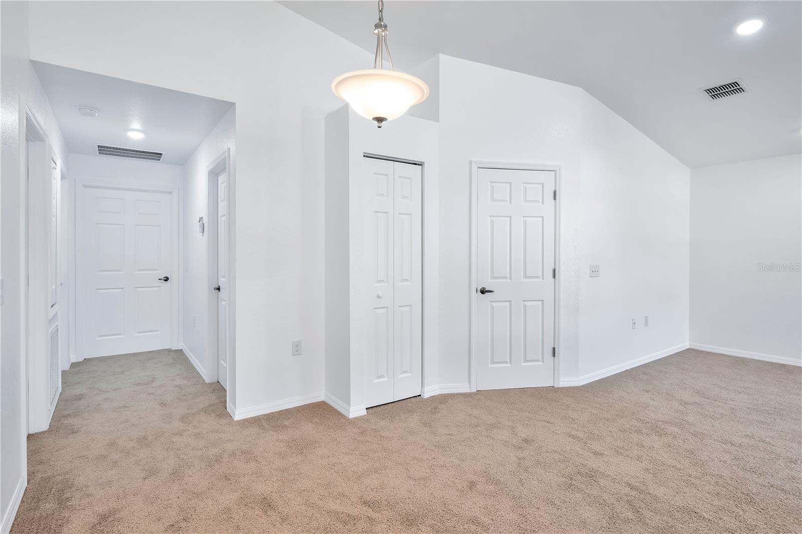 Image 14 of 37 For 833 3rd Avenue