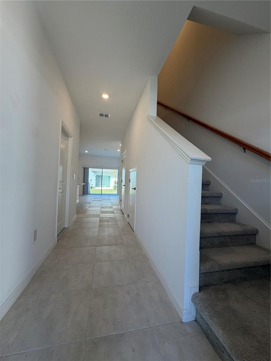 Image 7 of 25 For 2914 Canary Avenue