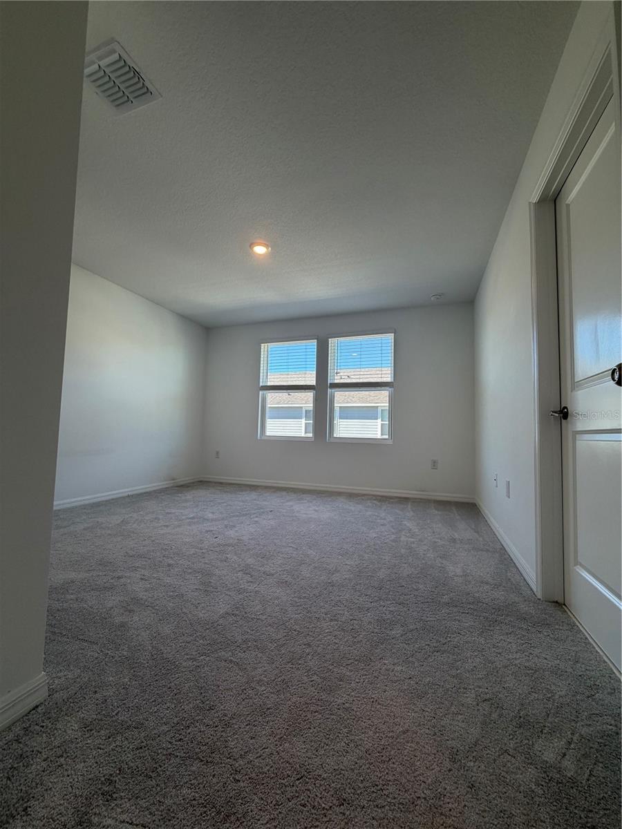 Image 9 of 25 For 2914 Canary Avenue