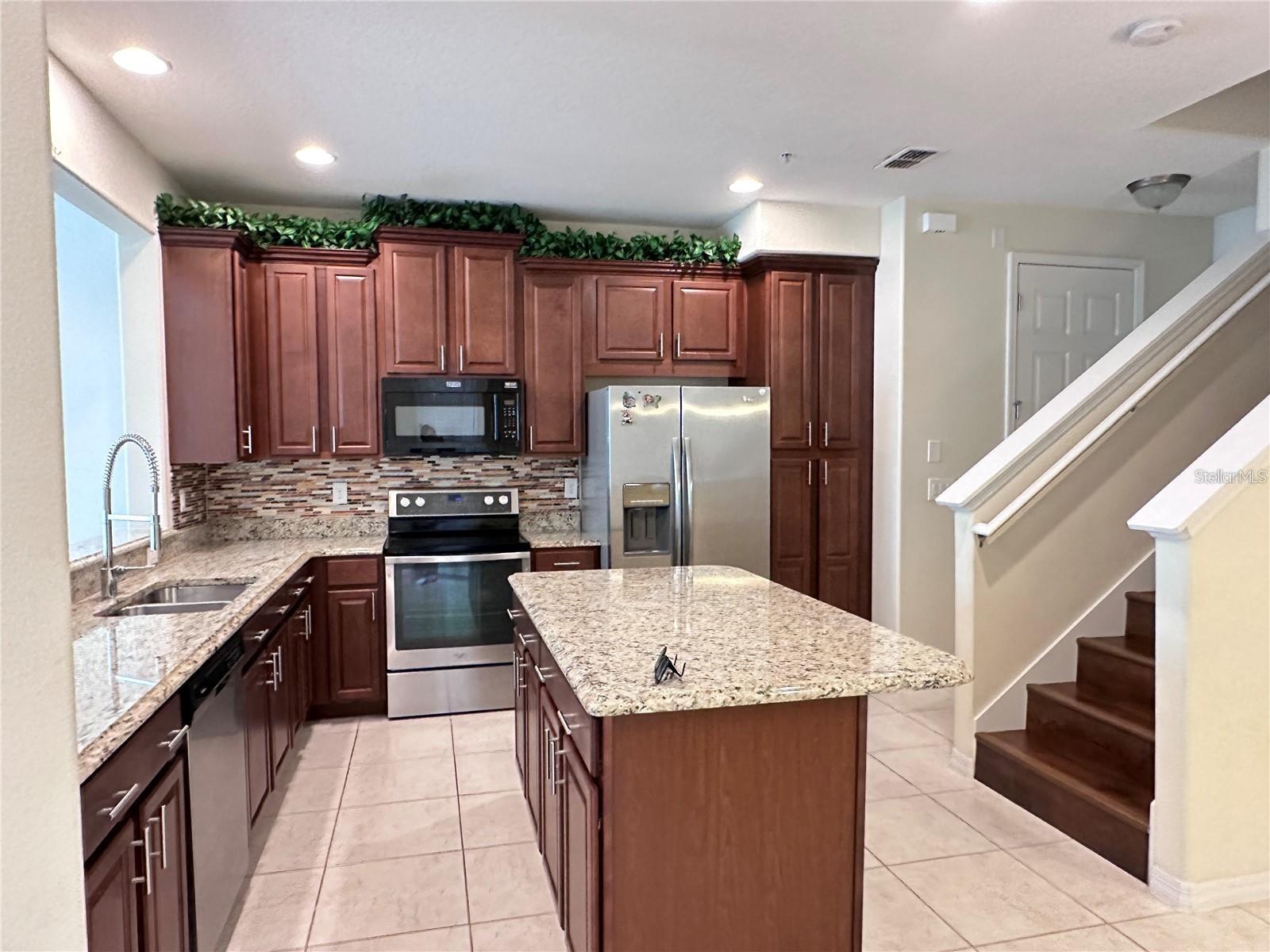 Image 5 of 21 For 4870 Matteo Trail