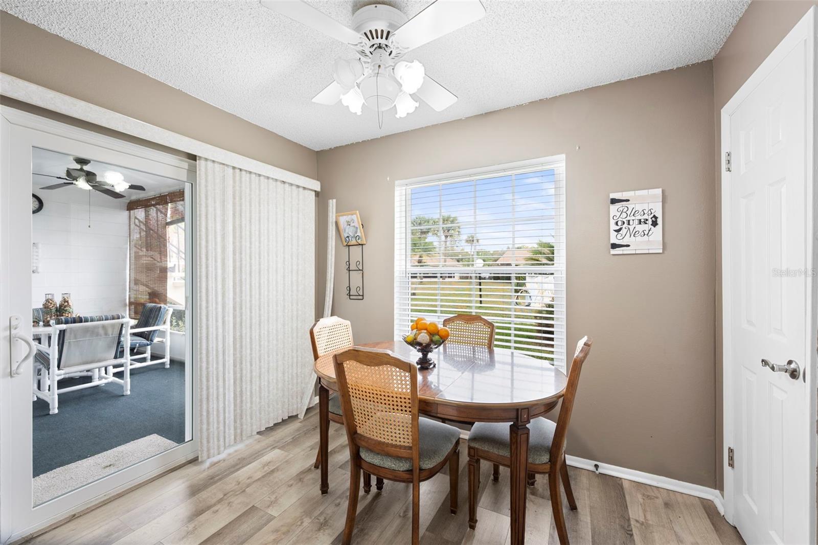 Image 16 of 40 For 1001 Plantation Dr  A2