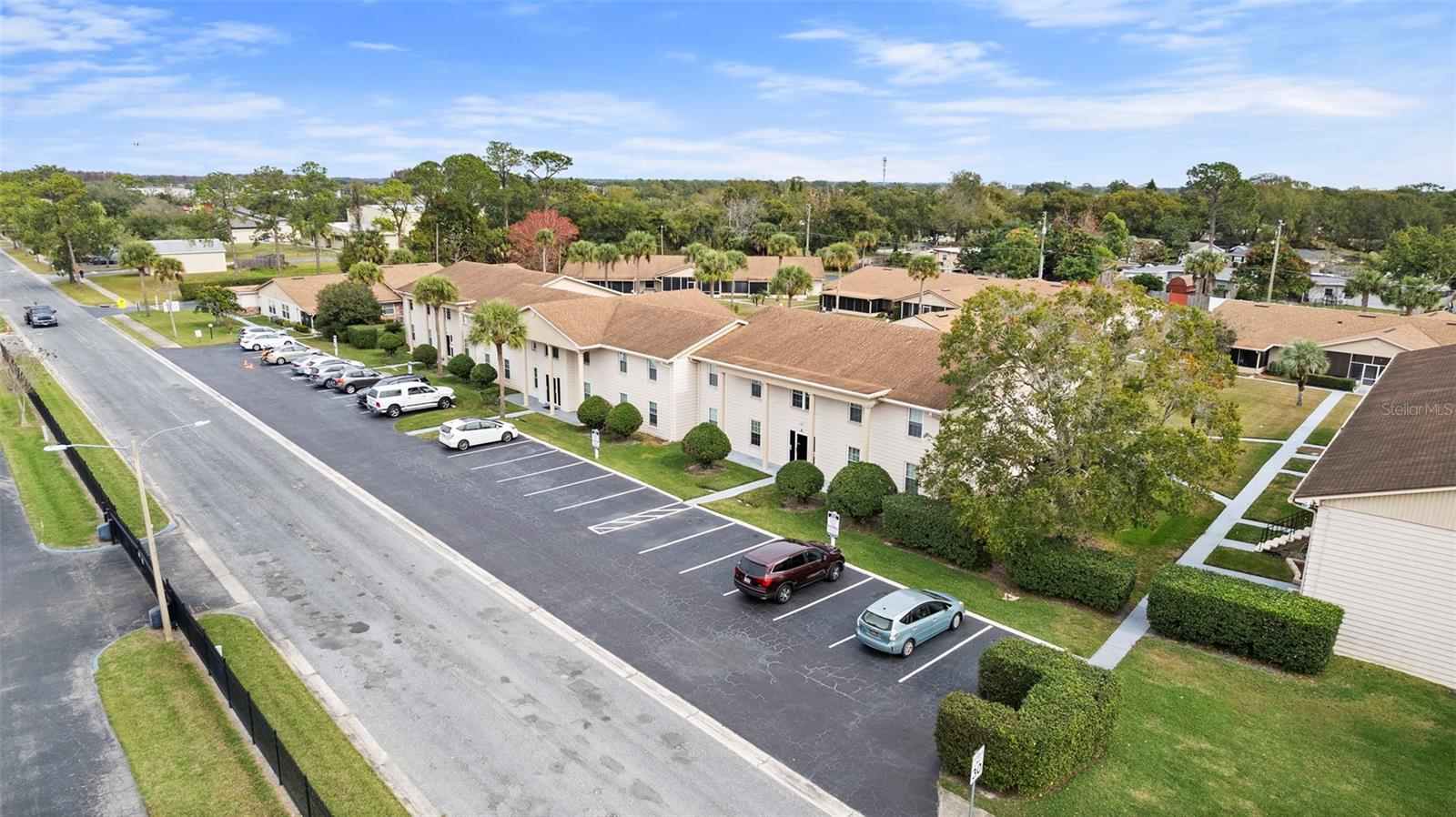 Image 4 of 40 For 1001 Plantation Dr  A2