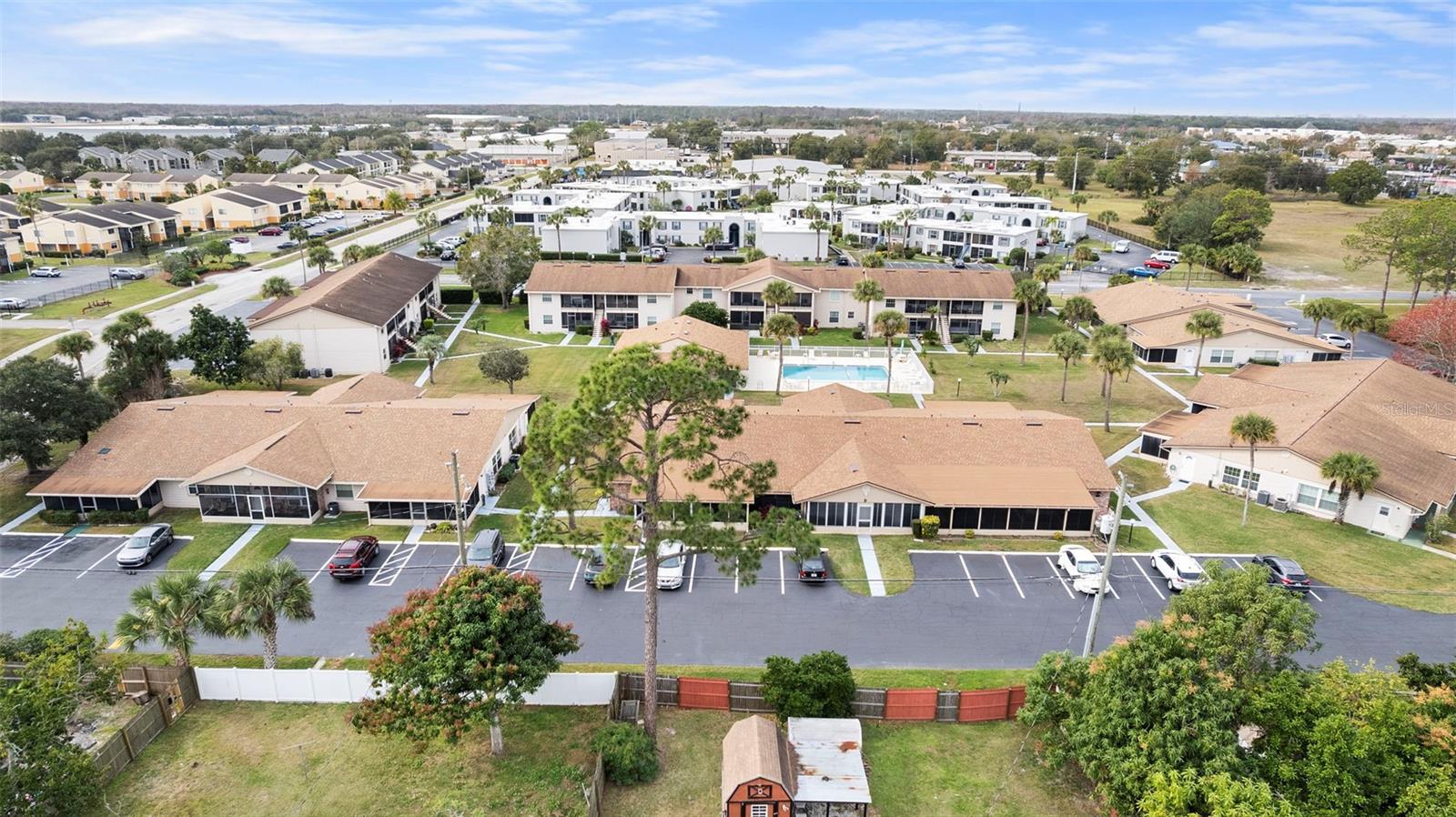 Image 7 of 40 For 1001 Plantation Dr  A2