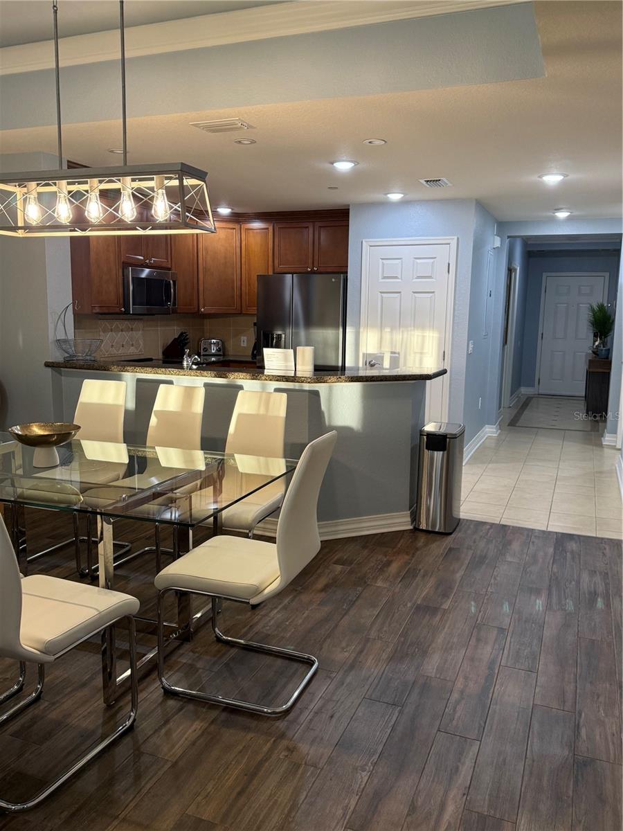 Image 12 of 52 For 7601 Cabana Court 103