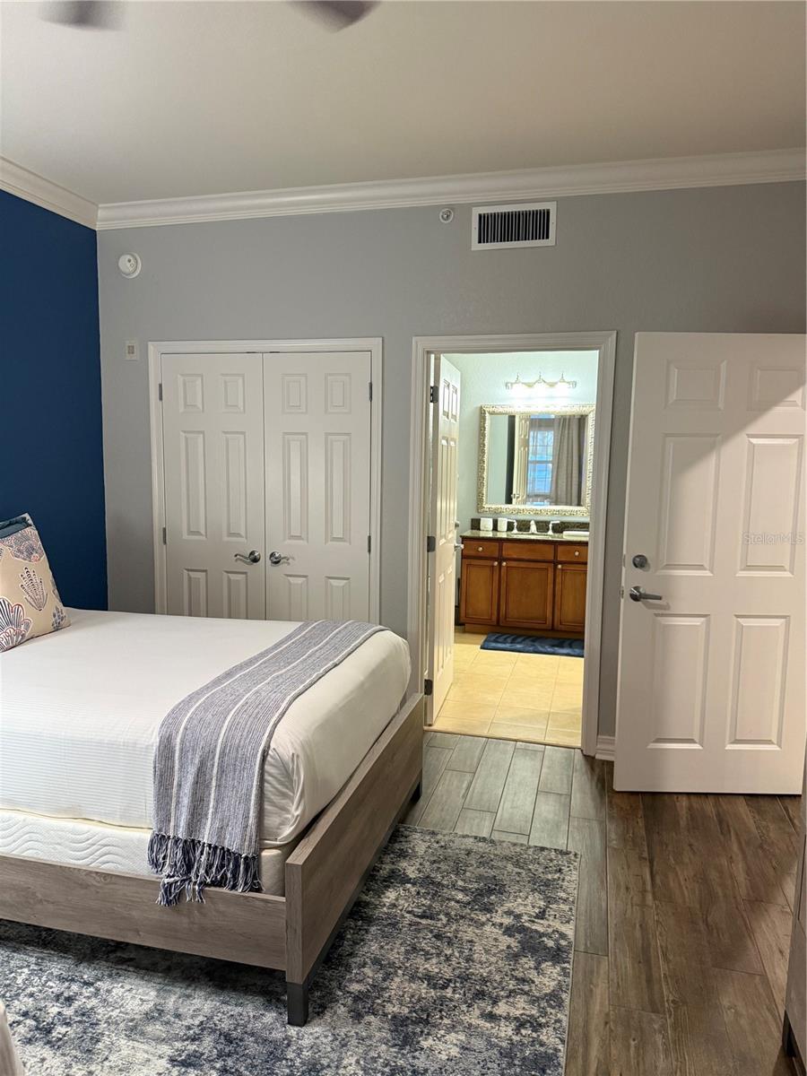 Image 8 of 52 For 7601 Cabana Court 103