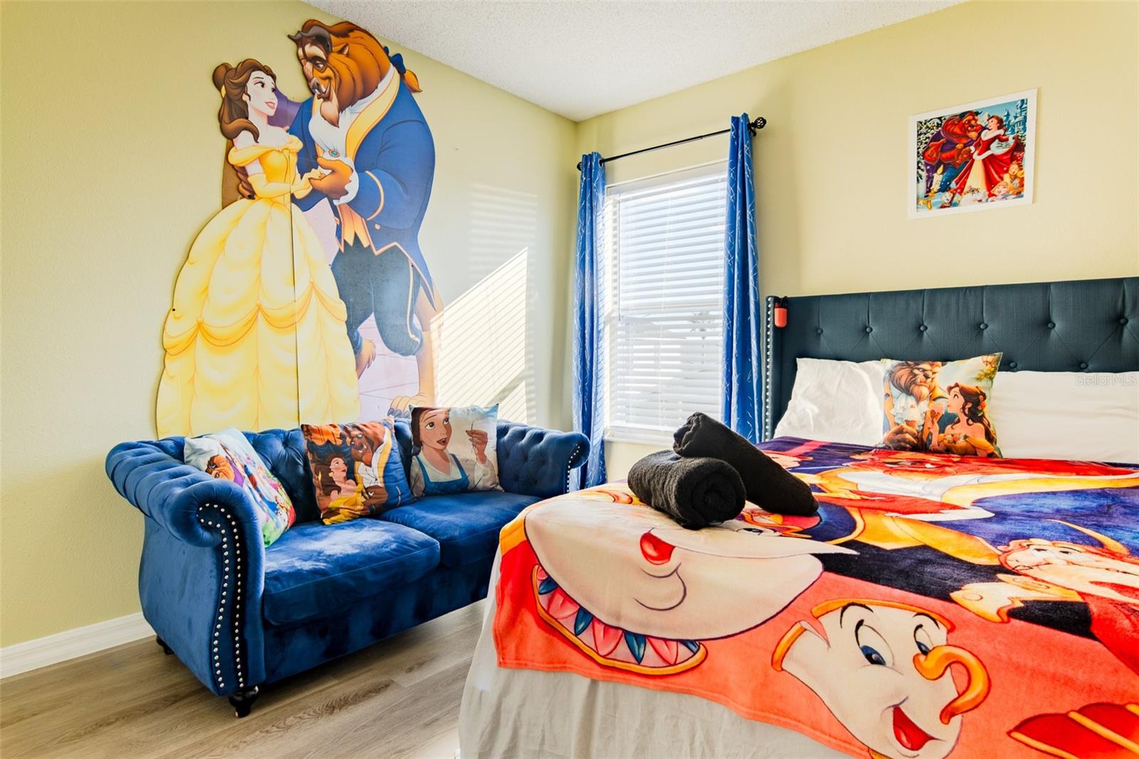 Image 16 of 77 For 865 Bloomingdale Drive