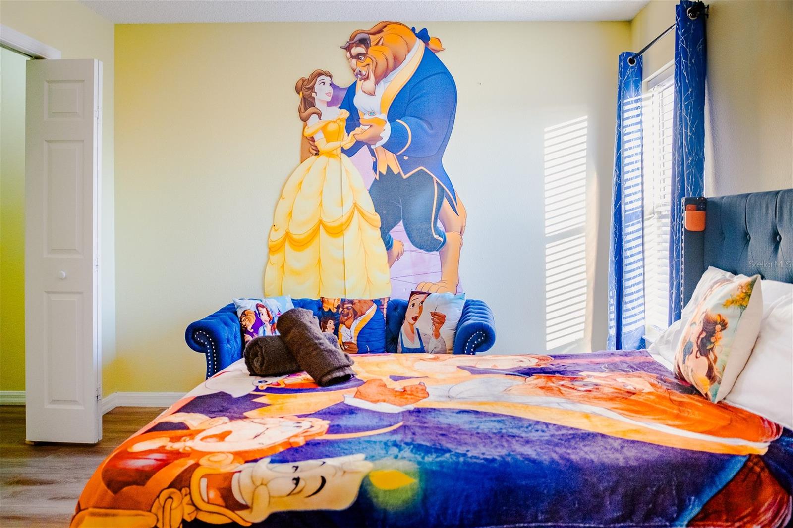 Image 20 of 77 For 865 Bloomingdale Drive