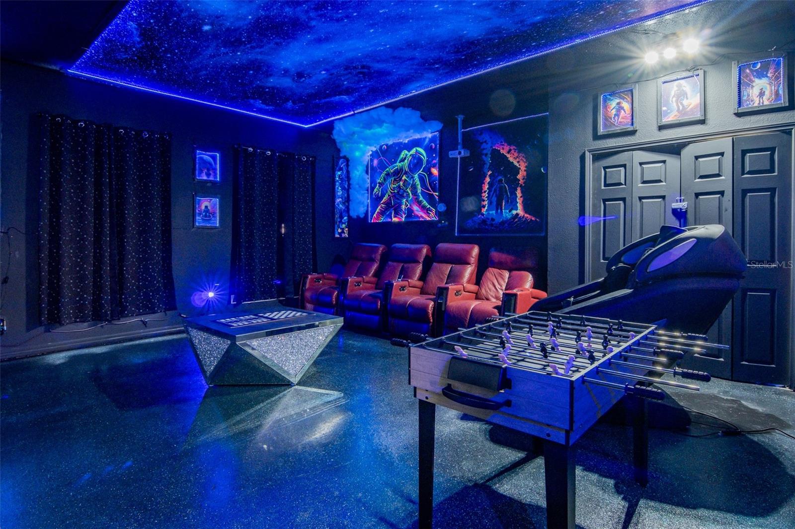 Image 27 of 77 For 865 Bloomingdale Drive