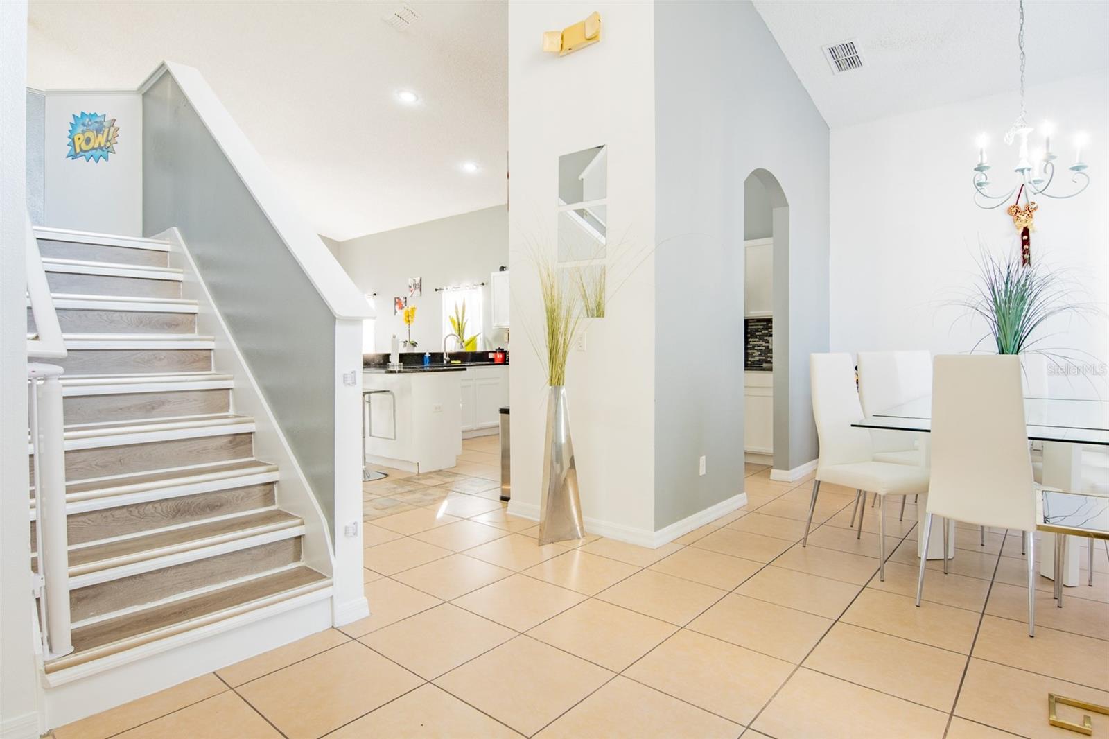 Image 3 of 77 For 865 Bloomingdale Drive